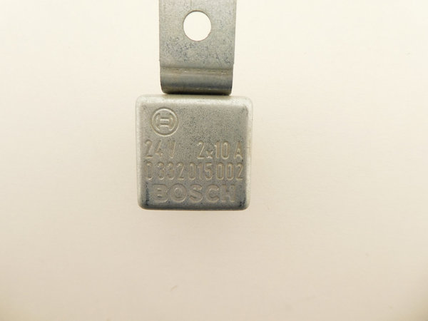 Bosch Universalrelais / 0332015002 / 24V / 2x10A / 3 Stück