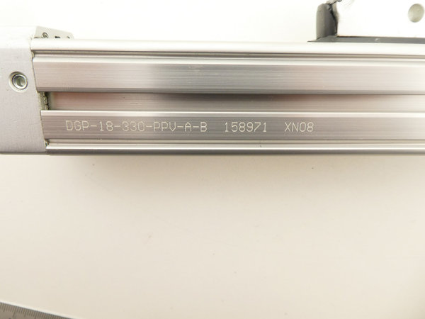 Festo Linearantrieb DGP-18-330-PPV-A-B / 330mm Hub / 158971