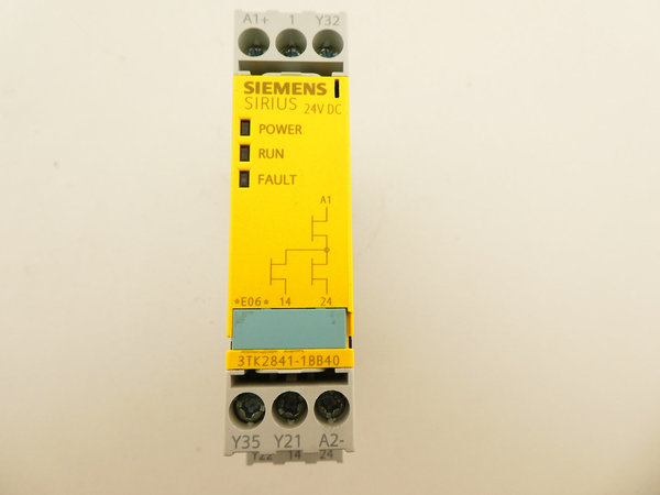 Siemens Sicherheitsschaltgerät / 3TK2841-1BB40 / 24 V DC