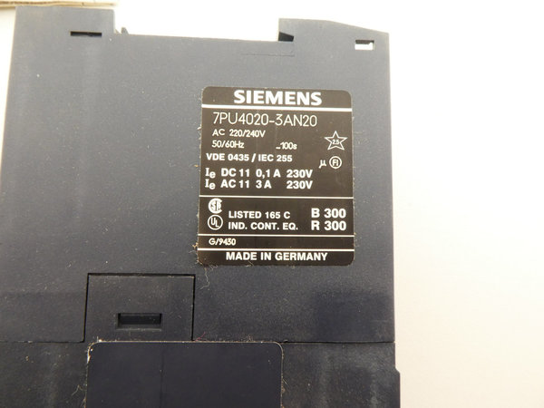 Siemens Zeitrelais 7PU60 20-7NN20 / 2...20s / 230V AC